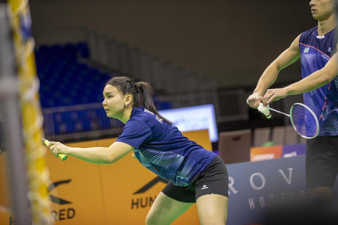 Оралда бадминтоннан ел біріншілігі өтуде